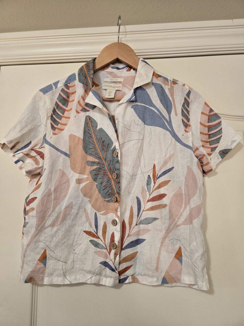 Cynthia Rowley Button-Down 100% Linen Shirt with Blue, Pink & Tan Leaf
